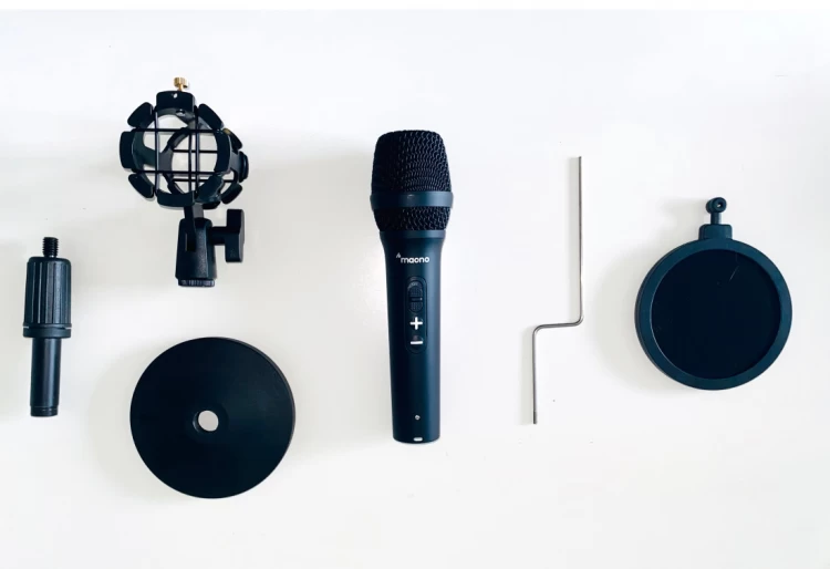 Maono AU-HD300T With Box Contents