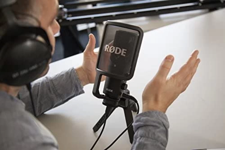 Rode PodMic Cardioid Dynamic Podcasting Microphone
